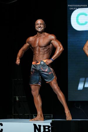 MEN'S PHYSIQUE МАСТЕРА +40